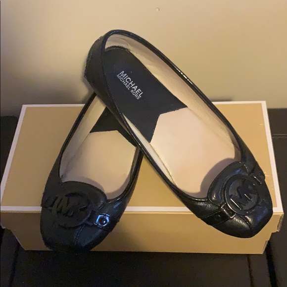 Michael Kors Shoes - Michael kors size 6.5 black